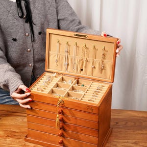 Caja de joyería de madera personalizada / Organizador de joyas grande con 5 cajones / Caja para collares personalizada para mamá, regalo para ella / Regalos para el Día de la Madre imagen 5