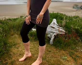 Women's Capri Leggings/ Stretchy Hemp and Organic Cotton