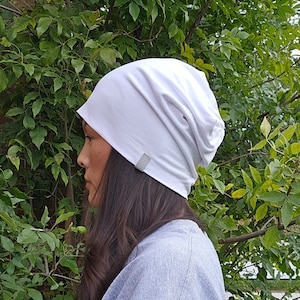 White Slouchy Beanie/Running Toque/Bamboo Jersey Cotton Beanie/Lightweight Hat/Cancer Cap / Chemo Headwear / Cancer Headwear /Chemo Beanie