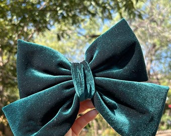 Green Velvet Bow, Holiday Bow, Hair Bow for Women, Hair Bow for Girls, Barrette Hair Clip, Hair Accessories, Gifts, Wedding.