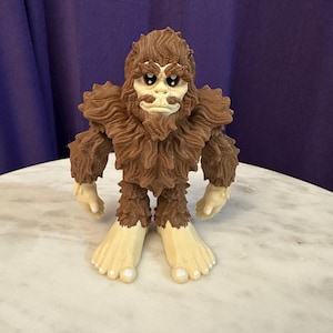 Bigfoot Figurine – 3D Printed Sasquatch – 3D Printed Bigfoot – Cryptid Decor – Bigfoot Collectible – Desk Toy – Fun Bigfoot Gift - Cryptid