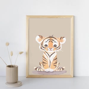 Póster infantil de tigre beige: ilustración delicada, decoración de habitación de bebé, regalo encantador