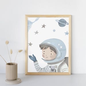 Póster infantil de astronauta azul: ilustración delicada, decoración de habitación de bebé, regalo encantador
