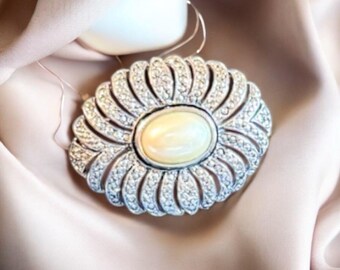 Broche de perlas falsas de estilo victoriano: accesorio nupcial