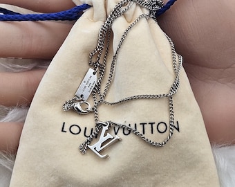 Naszyjnik z łańcuszkiem w kolorze srebrnym Louis Vuitton