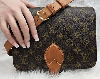 Bolso Louis Vuitton Cartouchière MM con monograma