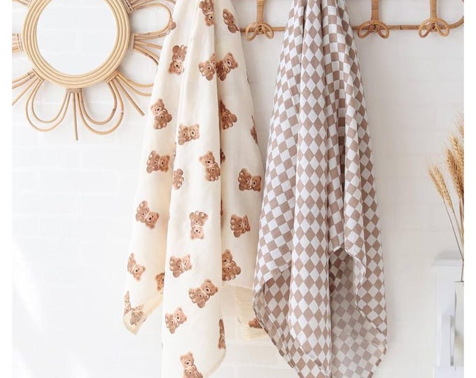 Teddy Bear & Checkered Pattern Swaddle Blanket Set