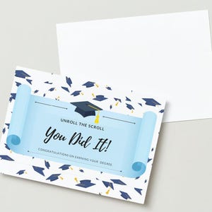 Carte de Diplôme Déroulé - Célébrez Votre Succès avec Confettis /The Degree Scroll Graduation Card - Confetti で成功を広げましょう