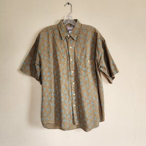 80s mens shirt, atomic style, 15 neck size medium, army green geometric aqua