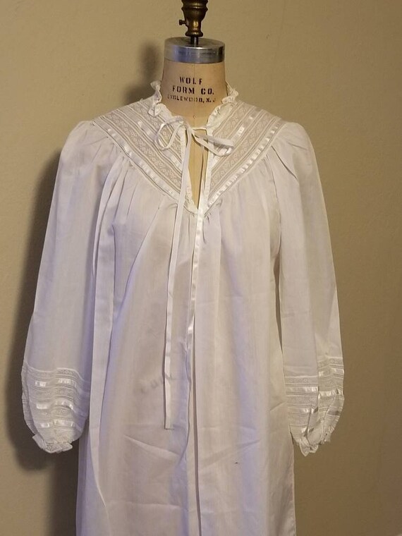 Sweetest nightgown, vintage, new, white, Victorian