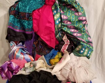Huge LOT of vintage scarves, 25 pieces, silk and more