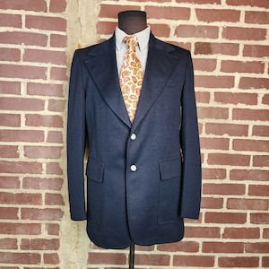 40L 70s leisure coat, navy sportcoat, patch pockets