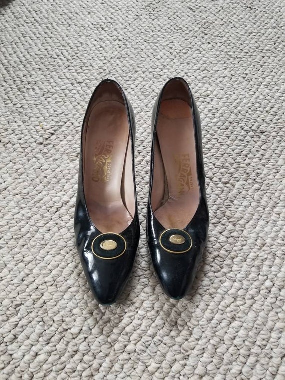 Ferragamo 9.5 ladies heels, black leather, vintage