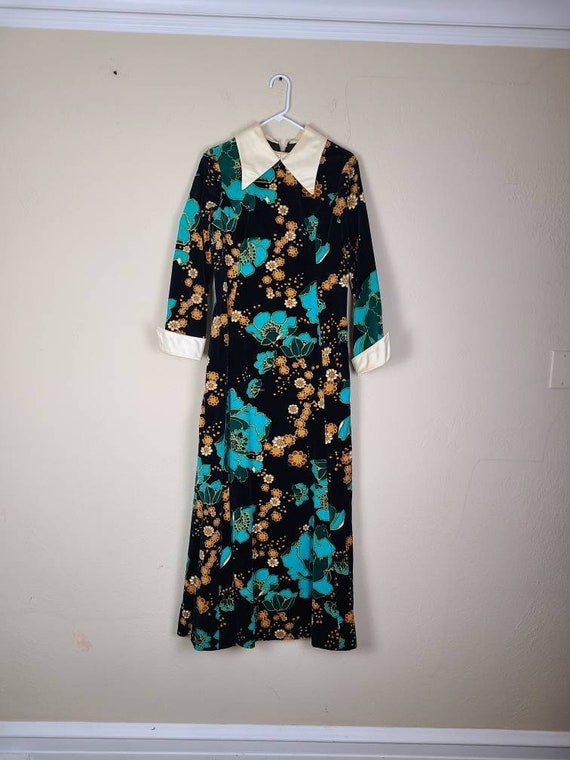 60s dress, velvet floral, amazing and beautiful! … - image 1