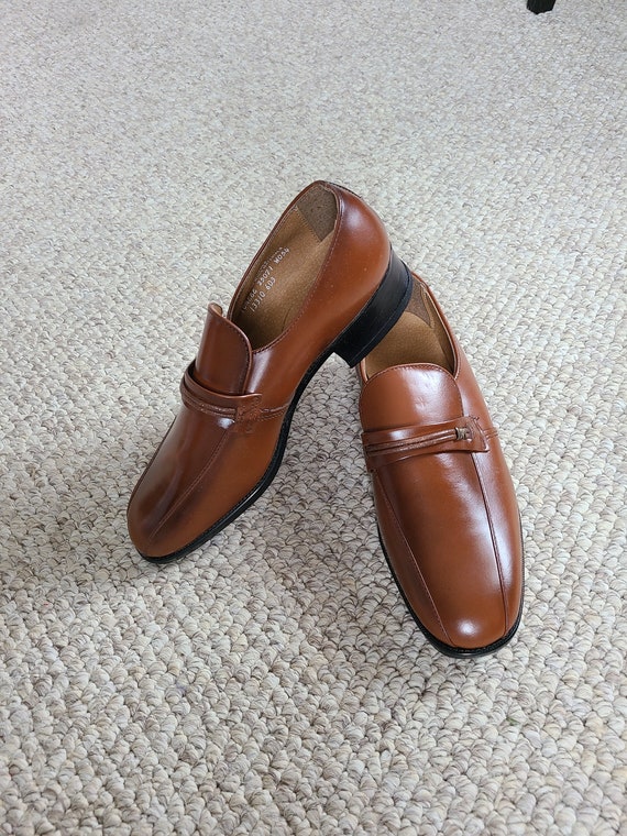 70s mens loafers, new condition,  leather, Permaso