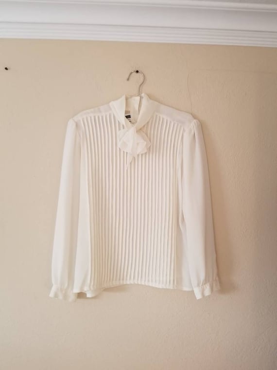 80s Victorian style blouse, jabot, 12, vanilla, of