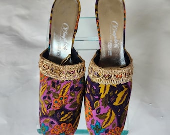 60s slippers, mules, house shoes, size 9 ladies, Oomphies, purple velveteen with gold trim, heeled, amazing!