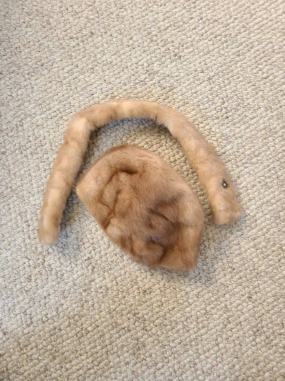 Fur hat and collar set, vintage fur