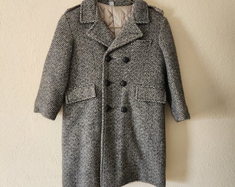 50s Boys vintage coat, 40s, 50s, herringbone weave wool coat, size 6, overcoat, topcoat, black gray, 32 chest  USA