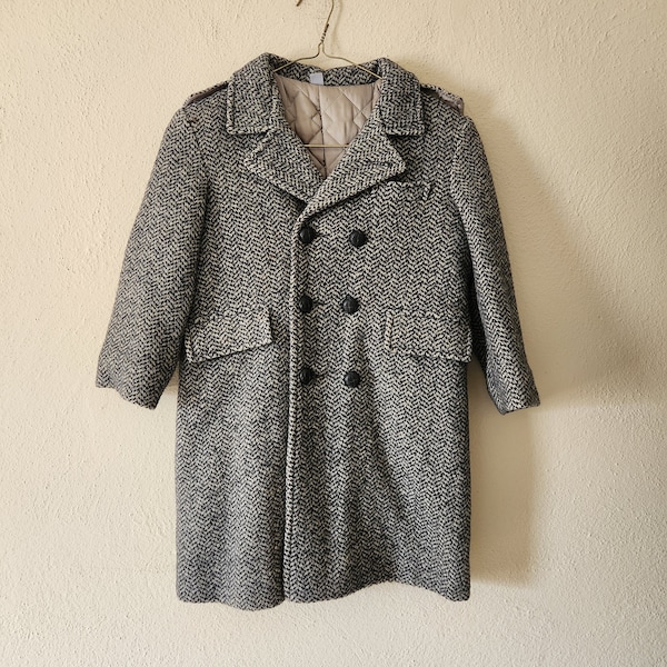 50s Boys vintage coat, 40s, 50s, herringbone weave wool coat, size 6, overcoat, topcoat, black gray, 32 chest  USA