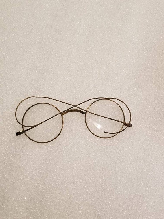 Antique gold rim glasses Gem