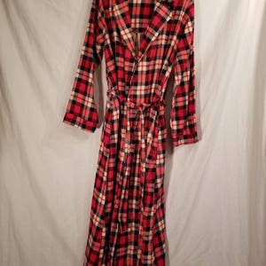 Peter Pan Vintage men&#39;s, teen plaid bathrobe, robe, medium