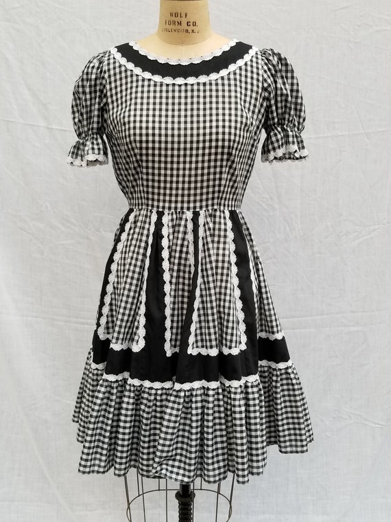 Squaredancing dress, vintage, black and white ging