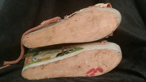 AMAZING hand carved vintage wedges wooden 7 Phili… - image 3