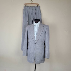 Amazing! 38L 40S suit, grey houndstooth check, pant 31x29, wool, cuffed and pleated, high rise