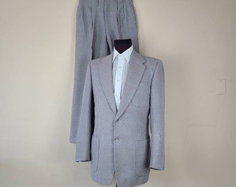 Amazing! 38L 40S suit, grey houndstooth check, pant 31x29, wool, cuffed and pleated, high rise