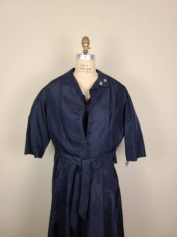 50s dress suit, XL, navy satin, gorgeous!