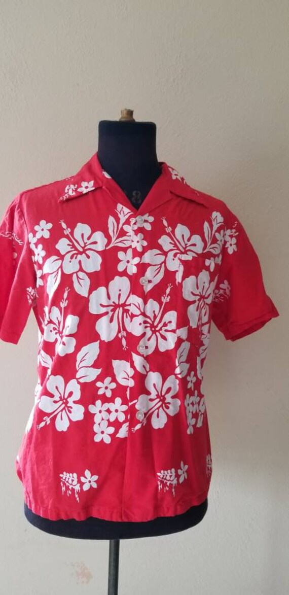 Vintage mens red Hawaiian shirt - image 3