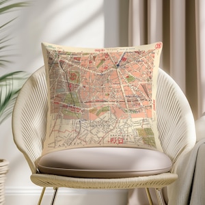 Housse de coussin Wander Through Paris - Plan de la ville vintage pour les amateurs de voyage, décoration française rétro au charme intemporel
