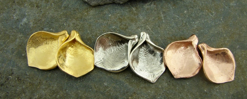 Rustic Lily Blossom BC-2V Rustic 24K Gold Vermeil Blossoms One Pair