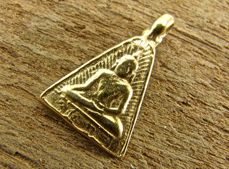 one piece golden buddha
