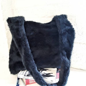 READY TO SHIP, Fur Bags for Women, Black Fur Bag, Fur Crossbody Bag in Black, Vegan Fur Bag, Fur Shoulder Bag, Faux Fur Bag