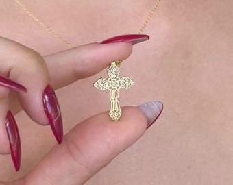 Ornate Gold Cross Necklace: Vintage Style Religious Pendant