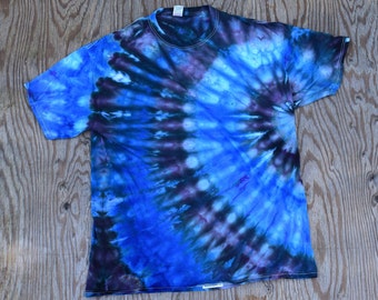 Ocean Portal ~ Ice Dye Spiral Tie Dye T-Shirt (Fruit of the Loom Schwere Baumwolle HD Gr. XL) (OoAK) TD-221