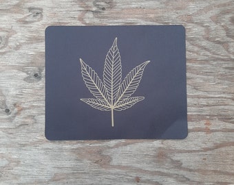 Cannabeizein Mouse Pad (7" x 8")