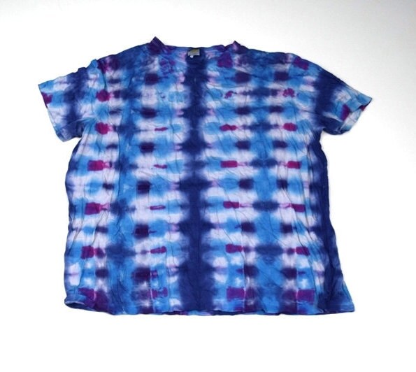 Starship Engines~ Vertical Lines Tie Dye T-shirt (ONNO 70/30