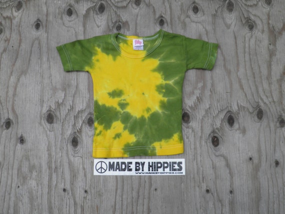 Yellow and Green Spiral Tie Dye T shirt idesign Size 2T one of a Kind Etsy Canada