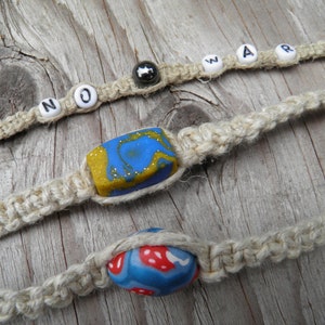 Três pulseiras de cânhamo (6 pol., 6 pol., 6 pol.) (Únicas)