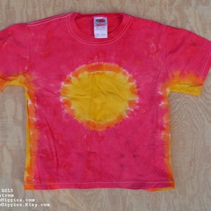 The Sun Tie Dye T-Shirt (Fruit of the Loom Size Youth S 6-8) (One of a Kind)