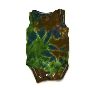 Camuflaje - Tie Dye bebé sin mangas Tanque Onesie (Tamaño de Carter 3 meses)
