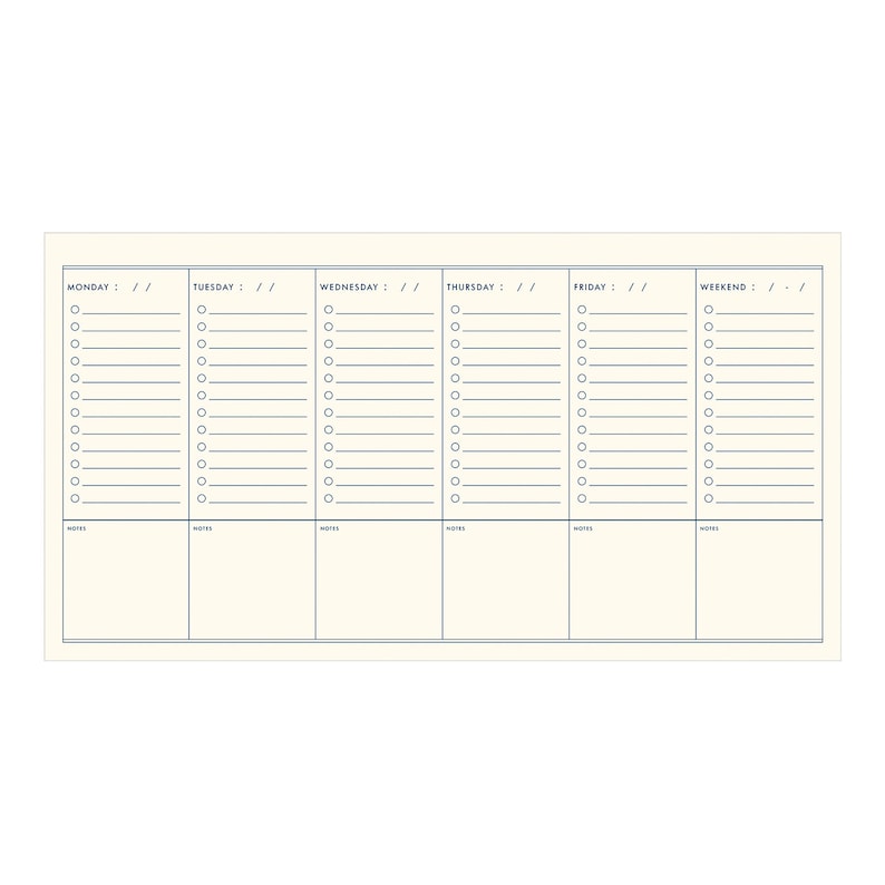 The weekly insert pages are 105gsm thick, smooth, off-white paper with separated sections for each day of the week and checklist-style lines under each day.