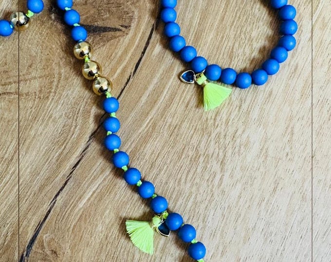 Mobile phone chain “Royal Blue”