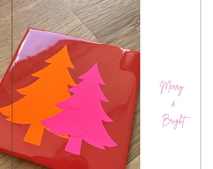 "Merry & Bright" coaster tile | Christmas decoration with neon lettering | 10 x 10 cm tile with cork backing | Gift idea with a statement