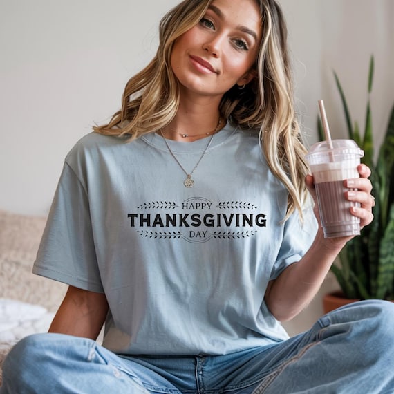 Vintage Graphic Unisex Tee: Retro Hipster T-Shirt