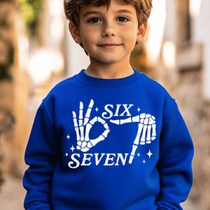 Camiseta con meme 67, sudadera divertida de Halloween para niños, sudadera de Halloween Gen Alpha, camiseta de meme viral de moda para niños, camiseta con manos de esqueleto
