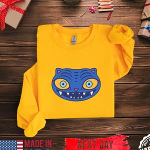 Demon Hunter Tiger Derpy Sweatshirt, Rumi Zoey Huntrix Hoodie, Kpop Saja Boys Hoodie, Hunters Tiger Fan Shirt, Derpy Cartoon Tiger Tee